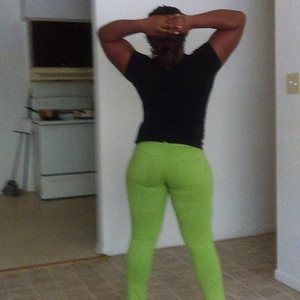 Meet your Posher, Whitney